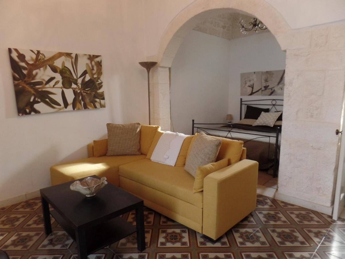 Casa Josephina - Three Level Stone Home With Balcony, 2 Roof Terraces & Sea Views Ostuni Exterior foto
