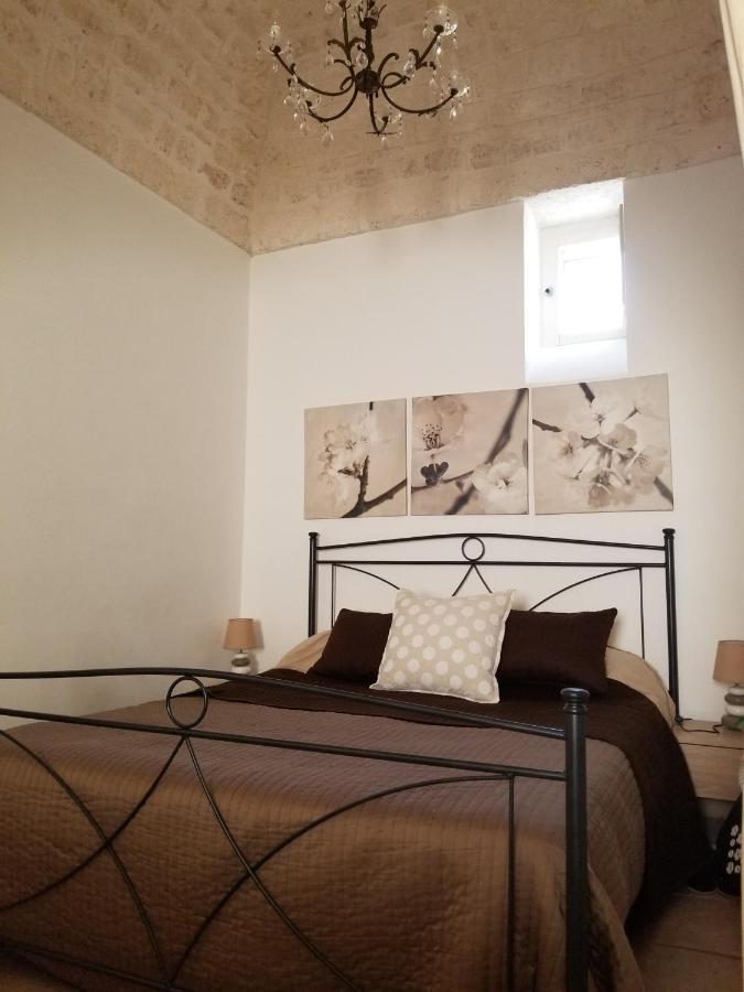 Casa Josephina - Three Level Stone Home With Balcony, 2 Roof Terraces & Sea Views Ostuni Exterior foto