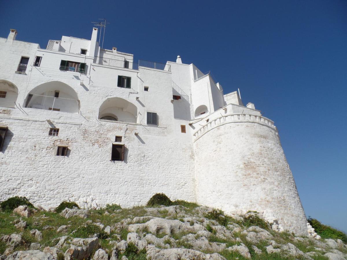 Casa Josephina - Three Level Stone Home With Balcony, 2 Roof Terraces & Sea Views Ostuni Exterior foto