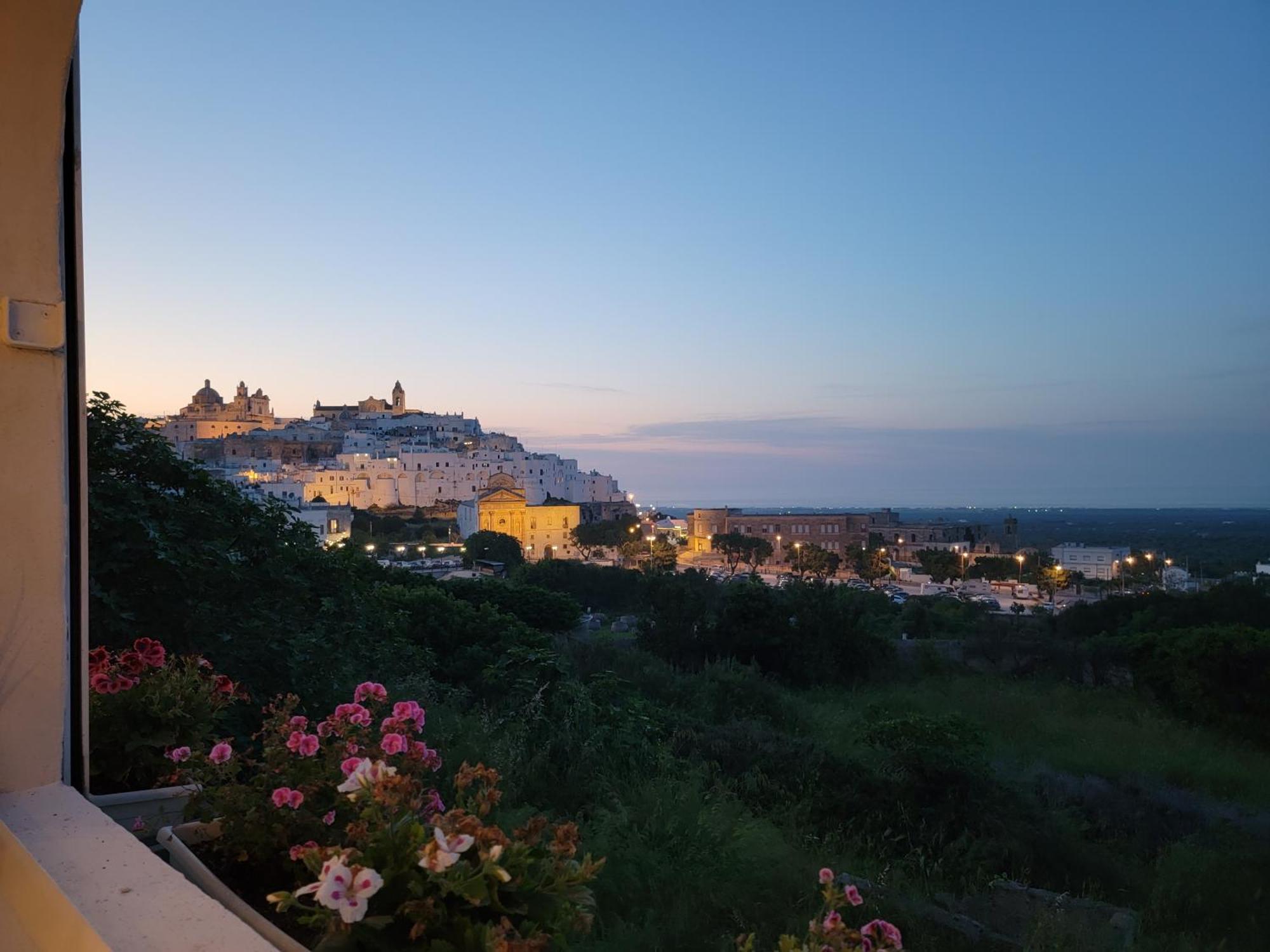 Casa Josephina - Three Level Stone Home With Balcony, 2 Roof Terraces & Sea Views Ostuni Exterior foto